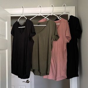 Torrid v-neck short sleeve shirts.